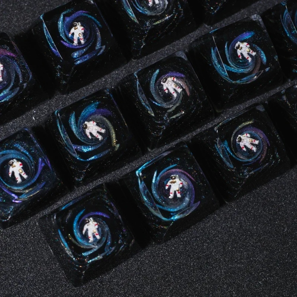 Artisan Keycap Astronaut Resin - đánh giá và giá Gaming Accessories To Gift