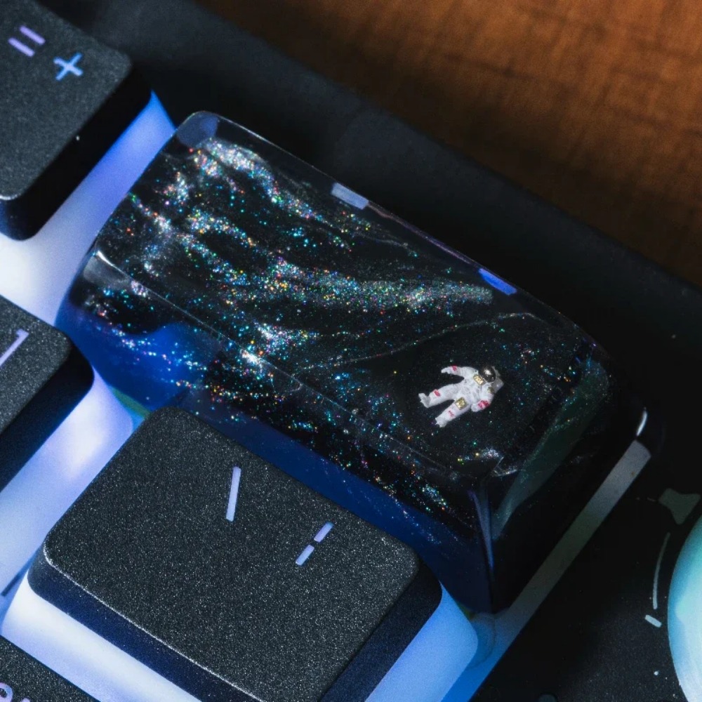Artisan Keycap Astronaut Resin - đánh giá và giá Gaming Accessories To Gift